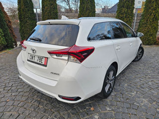 Toyota Auris foto 6