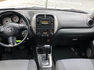 Toyota Rav 4 foto 9