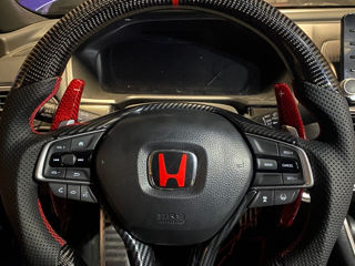 Volan Carbon si Piele perforata Honda foto 3