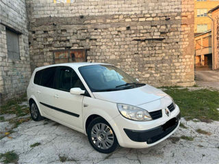 Renault Grand Scenic foto 6