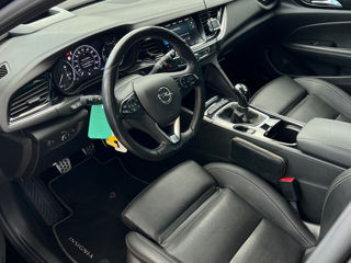 Opel Insignia foto 2