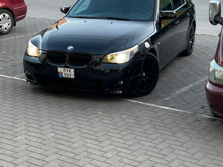 BMW 5 Series foto 6