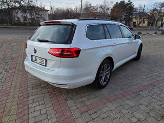 Volkswagen Passat foto 4