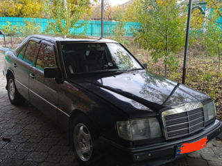 Mercedes Series (W124)