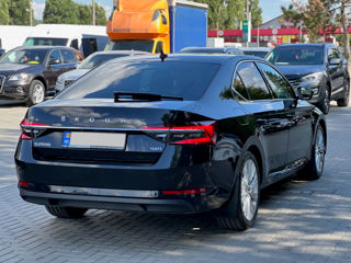 Skoda Superb foto 4