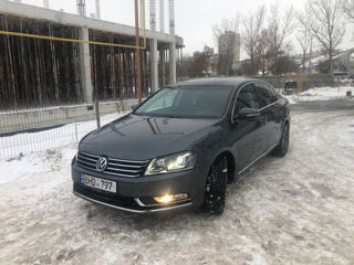 Volkswagen Passat foto 2