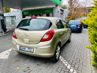 Opel Corsa foto 2