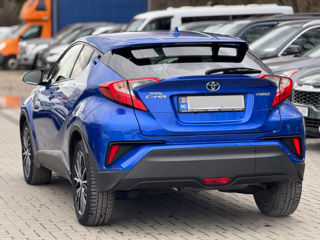 Toyota C-HR foto 3