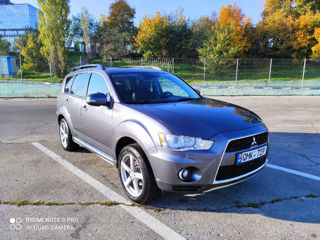 Mitsubishi Outlander foto 4