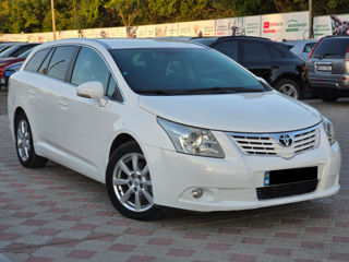 Toyota Avensis foto 4