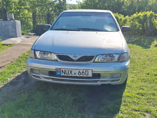 Nissan Almera foto 6