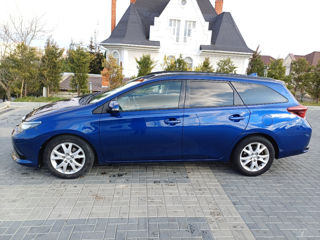 Toyota Auris foto 2