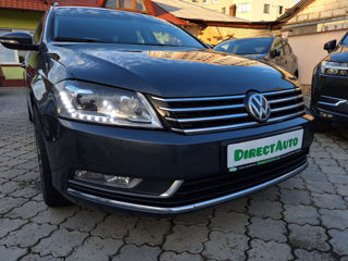 Volkswagen Passat foto 3