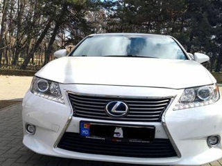 Lexus ES Series