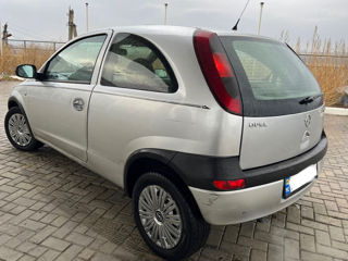 Opel Corsa foto 4