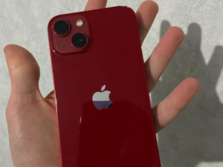 iPhone 13 red