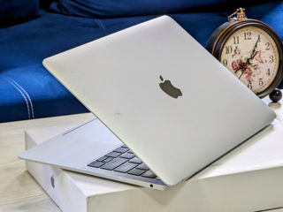 MacBook Air Retina 2019 (Core i5 8210Y/16Gb Ram/256Gb SSD/UHD Graphics/13.3" Retina) foto 11