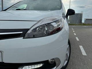 Renault Scenic foto 2