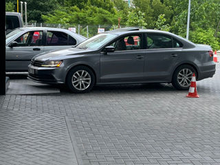 Volkswagen Jetta foto 8