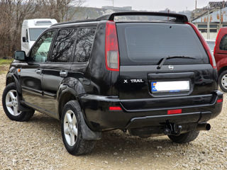 Nissan X-Trail foto 2