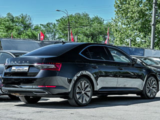 Skoda Superb foto 5