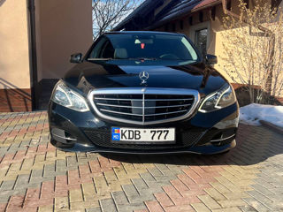 Mercedes E-Class foto 2