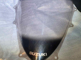 Для Suzuki GSX-R 1000 от 2009 года.