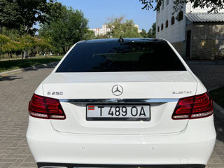 Mercedes E-Class foto 5