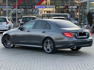 Mercedes E-Class foto 3