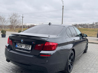 BMW 5 Series foto 3