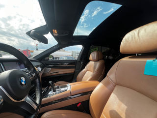 BMW 7 Series foto 10