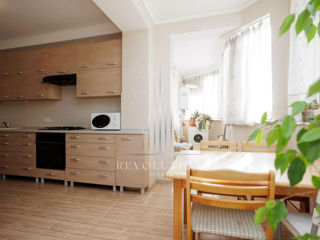 Apartament cu 2 camere, 74 m², Botanica, Chișinău foto 3