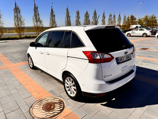 Ford Grand C-MAX foto 2