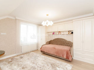 Duplex în 3 niveluri! Durlești, str. Adrian Păunescu, 180m2 + 2,5 ari.  foto 3