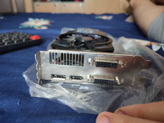 Radeon HD 5750 foto 2