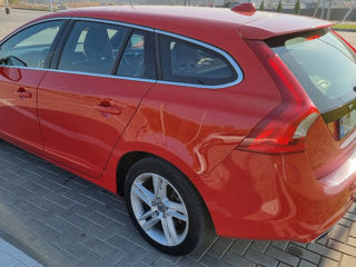 Volvo V60 foto 4