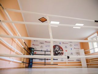 Buicani,sculianca.clubul sportiv "Garuda" invita toti doritorii la antrenamente-box,kickboxing,k-1.. foto 5