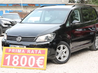 Volkswagen Touran foto 1