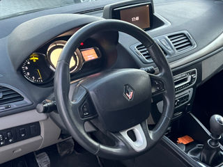 Renault Megane foto 11