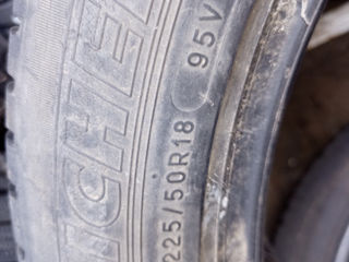 R18 225/50 michelin 4 buc foto 4