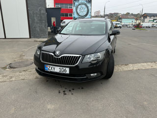 Skoda Superb foto 4