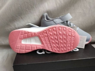 Новые кроссовки Adidas 28р foto 2