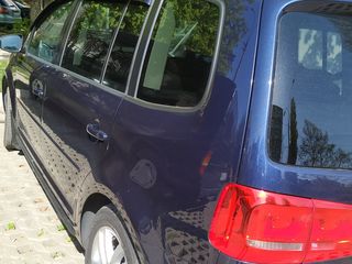 Volkswagen Touran foto 5