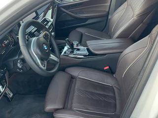 BMW 5 Series foto 12