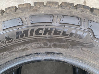 3 Anvelope de iarna Michelin Agilis 235/65/R16C, 4 Anvelope de iarna Nexen WinGuard  235/ 55/ R19