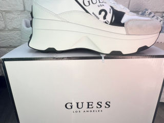 Guess calvin klein Tommy Hilfiger michael kors Zara foto 5