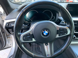 BMW 5 Series foto 11