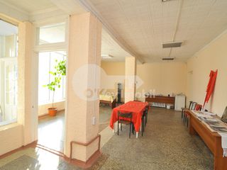 Spațiu comercial, 180 mp, Cricova, 83000 € ! foto 2