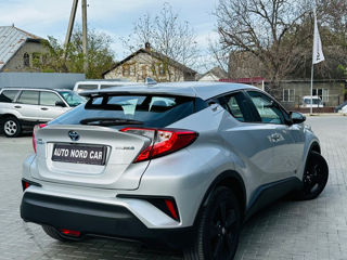 Toyota C-HR foto 4