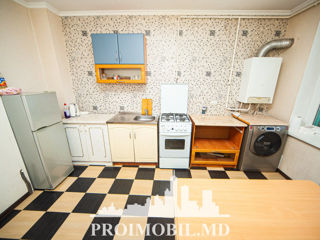 Apartament cu 2 camere, 69 m², Botanica, Chișinău foto 12